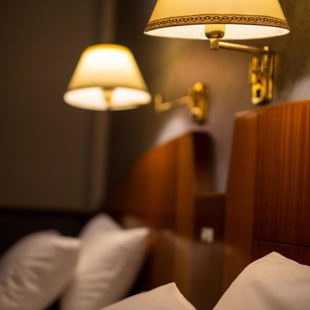 Merrida Hotel Кланг Екстериор снимка