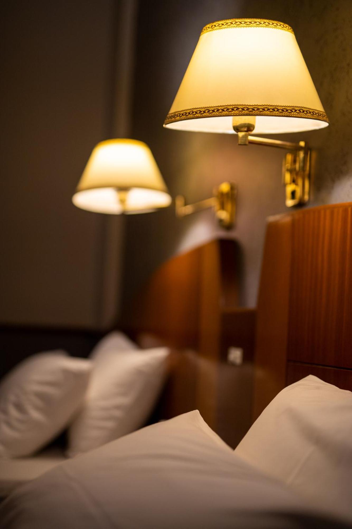 Merrida Hotel Кланг Екстериор снимка